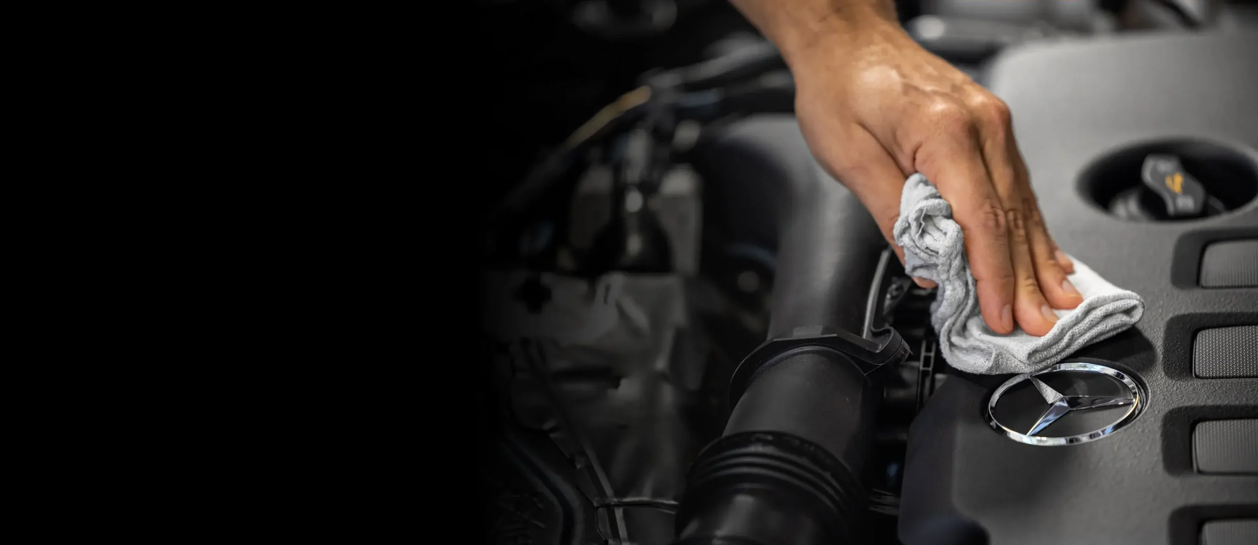 Mercedes-Benz technician in Dallas